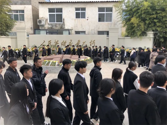 4月清明祭掃2.jpg