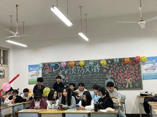 2022年影視后期專業(yè)組織學生歡度元旦22-01-02-3.jpg