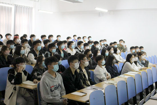 學(xué)生干部培訓(xùn)會22-11-01-2.jpg